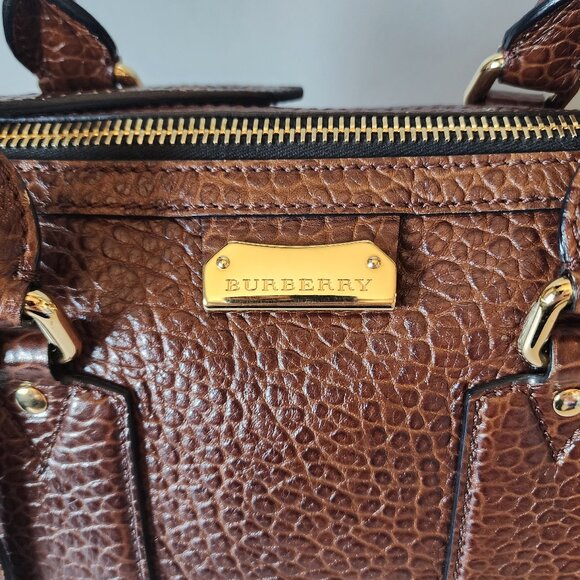 Burberry Bag "EUC" - Picture 3 of 16